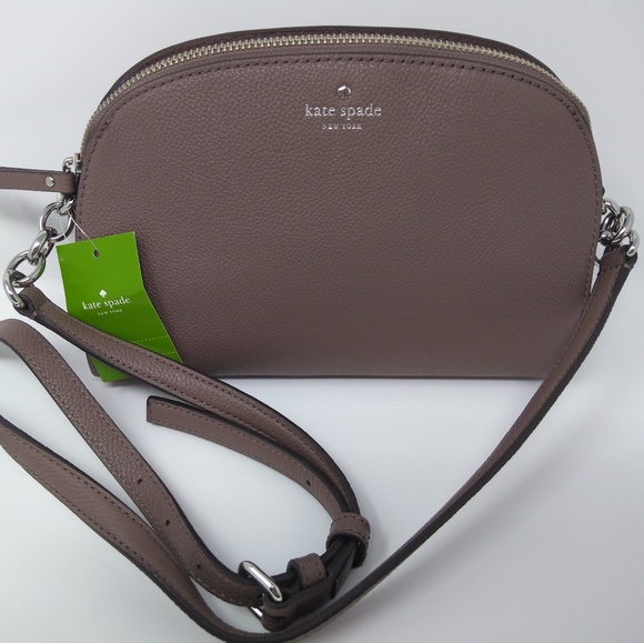 kate spade Handbags - NWT Kate Spade Crossbody Bag